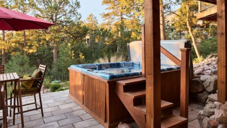Serene Backyard Views ★ Near CM Zoo ★ Hot Tub ★