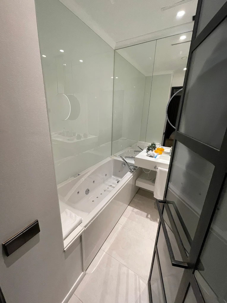 Serras Barcelona, habitación con jacuzzi privado