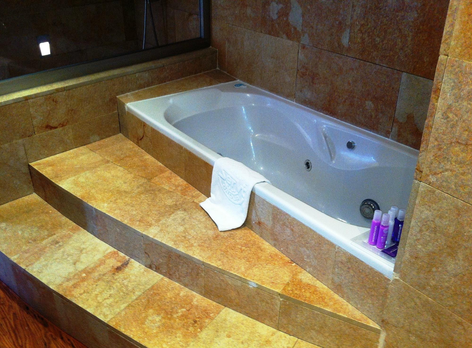 Servigroup Marina Playa, habitación con jacuzzi privado