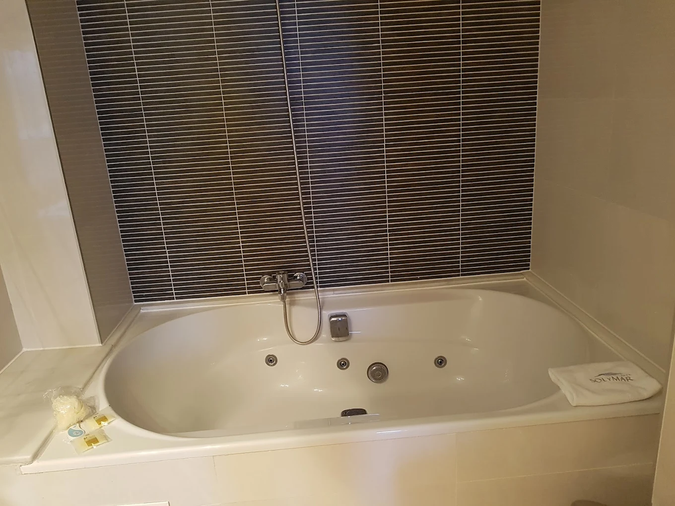 Solymar Gran Hotel, habitación con jacuzzi privado