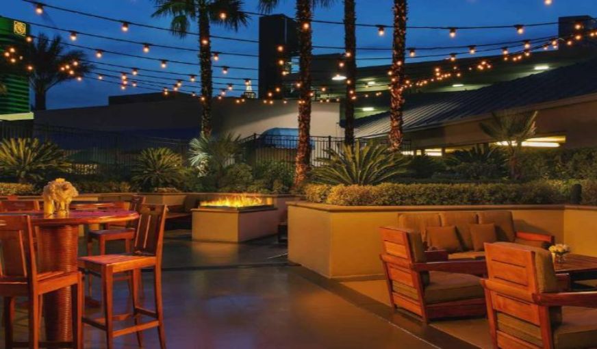 StripViewSuites at Signature, room with private jacuzzi, photo 7