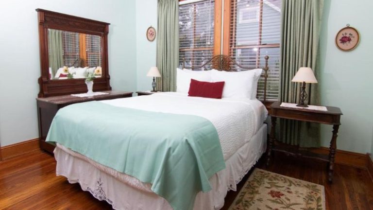 Sweetwater Branch Inn Lodging & Events