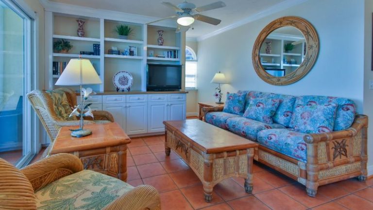 Tortuga Inn Beach Resort