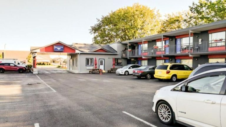 Villager Lodge Niagara Falls
