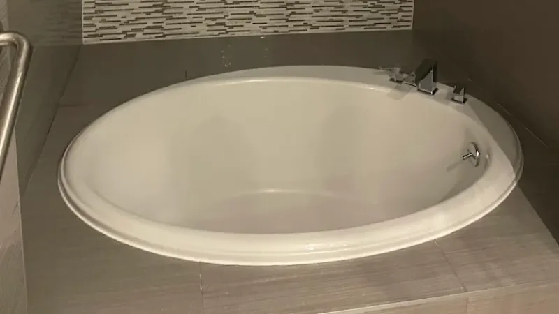 voco Fiorello – LaGuardia East by IHG, room with private jacuzzi, photo 2