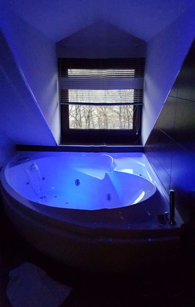 Aparthotel Bubal, habitación con jacuzzi privado