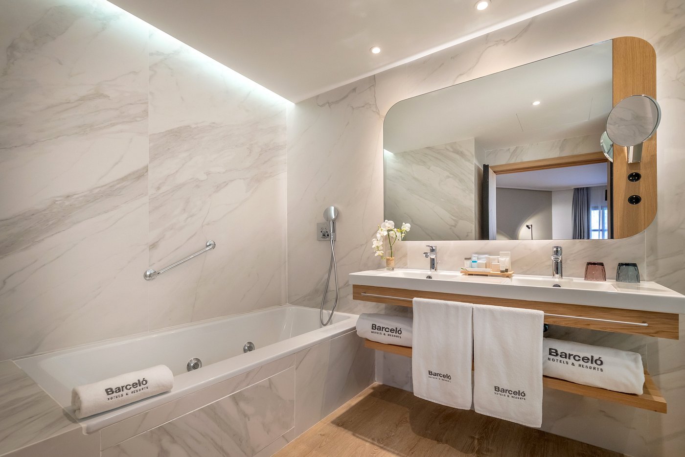 Barceló Cáceres V Centenario, habitación con jacuzzi privado