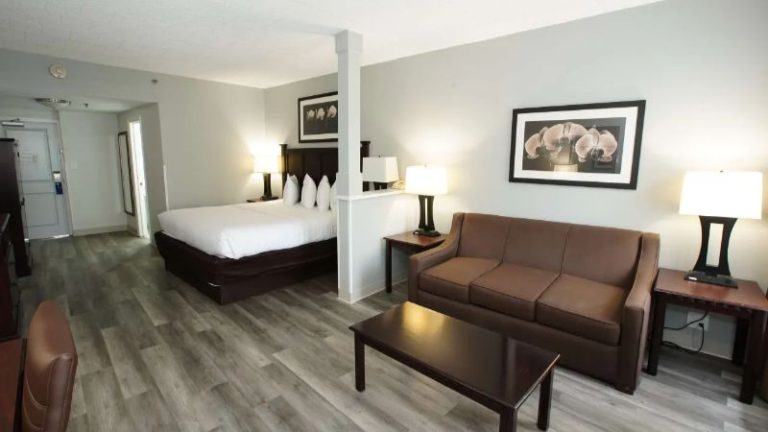 Best Western Paramus Hotel & Suites