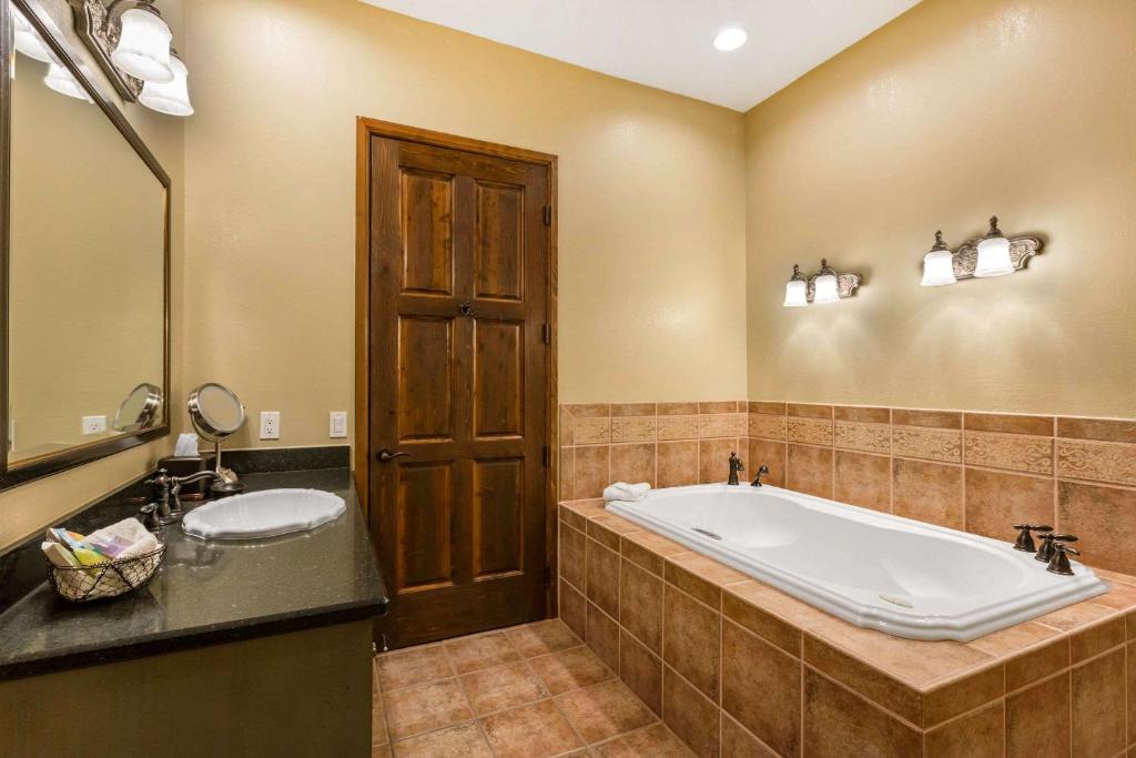 Bluegreen Vacations Big Bear Village, Ascend Resort Collection