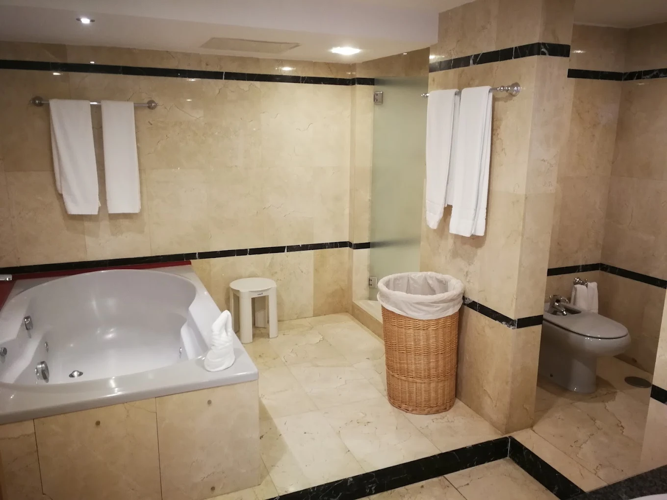 Bull Costa Canaria & Spa, habitación con jacuzzi privado
