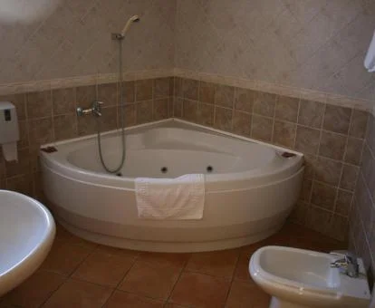 Cal Mariner, habitación con jacuzzi privado