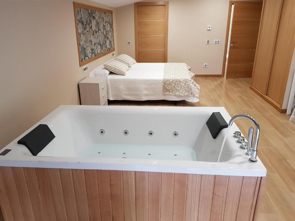 Casa Chelo Rural & suite, habitación con jacuzzi privado