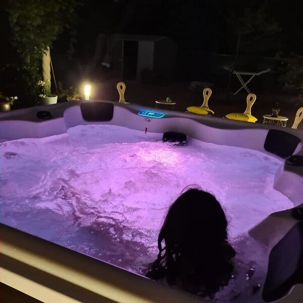 Casa Prana, habitación con jacuzzi privado