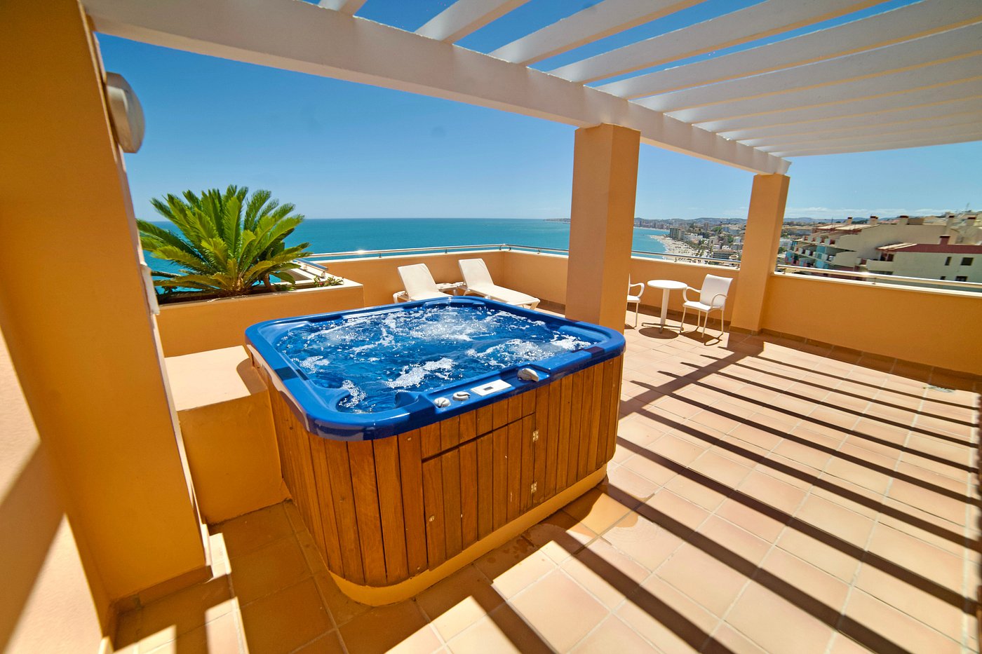 Casamaïa Apartments, habitación con jacuzzi privado
