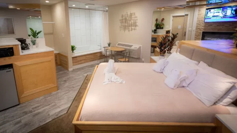 Sybaris Downers Grove