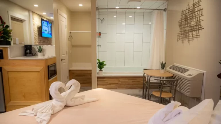 Sybaris Downers Grove