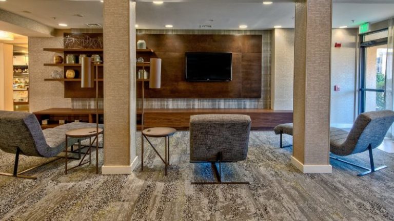 Courtyard by Marriott Chicago/ St. Charles