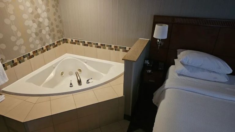 Courtyard Paramus