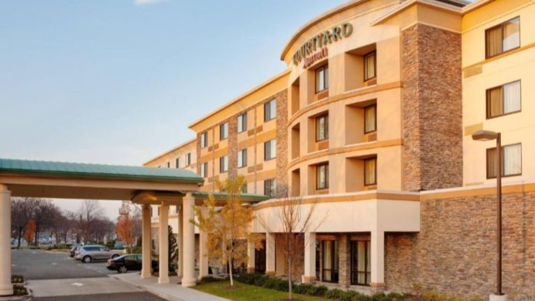 Courtyard Paramus