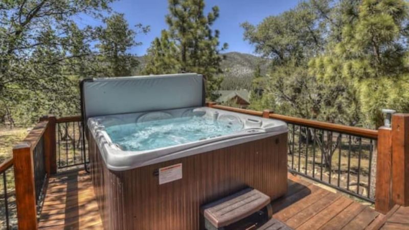 CUSTOM SINGLE STORY CABIN