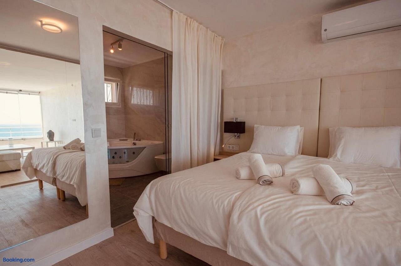 Destination Apartments Marbella, habitación con jacuzzi privado