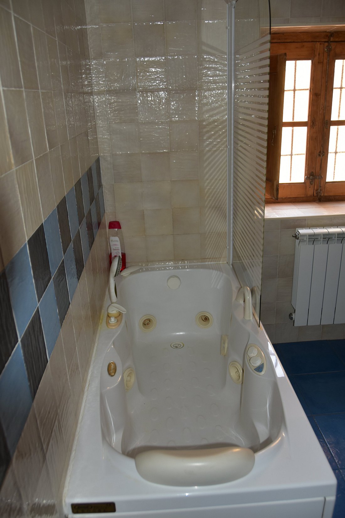 El Peralón de León, habitación con jacuzzi privado