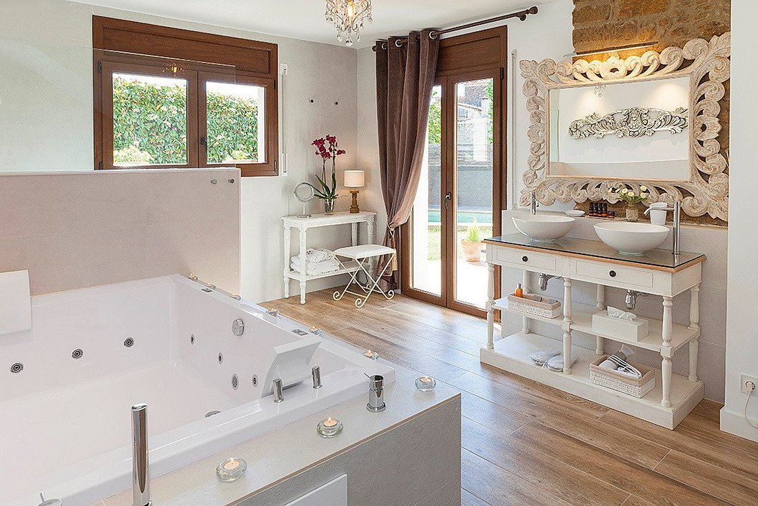 El Racó de Madremanya Hotel, habitación con jacuzzi privado