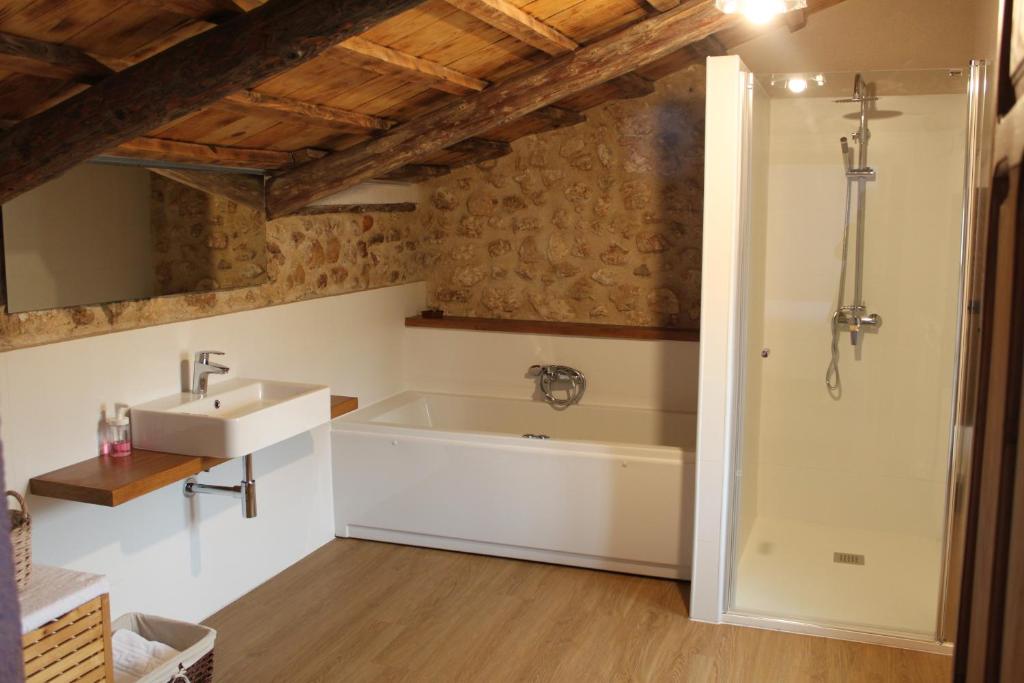 El Retiro Del Pilar, habitación con jacuzzi privado