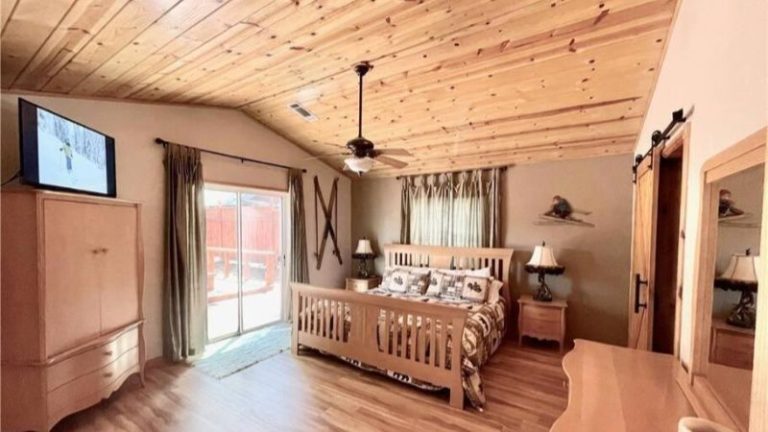 Enchanting Cabin