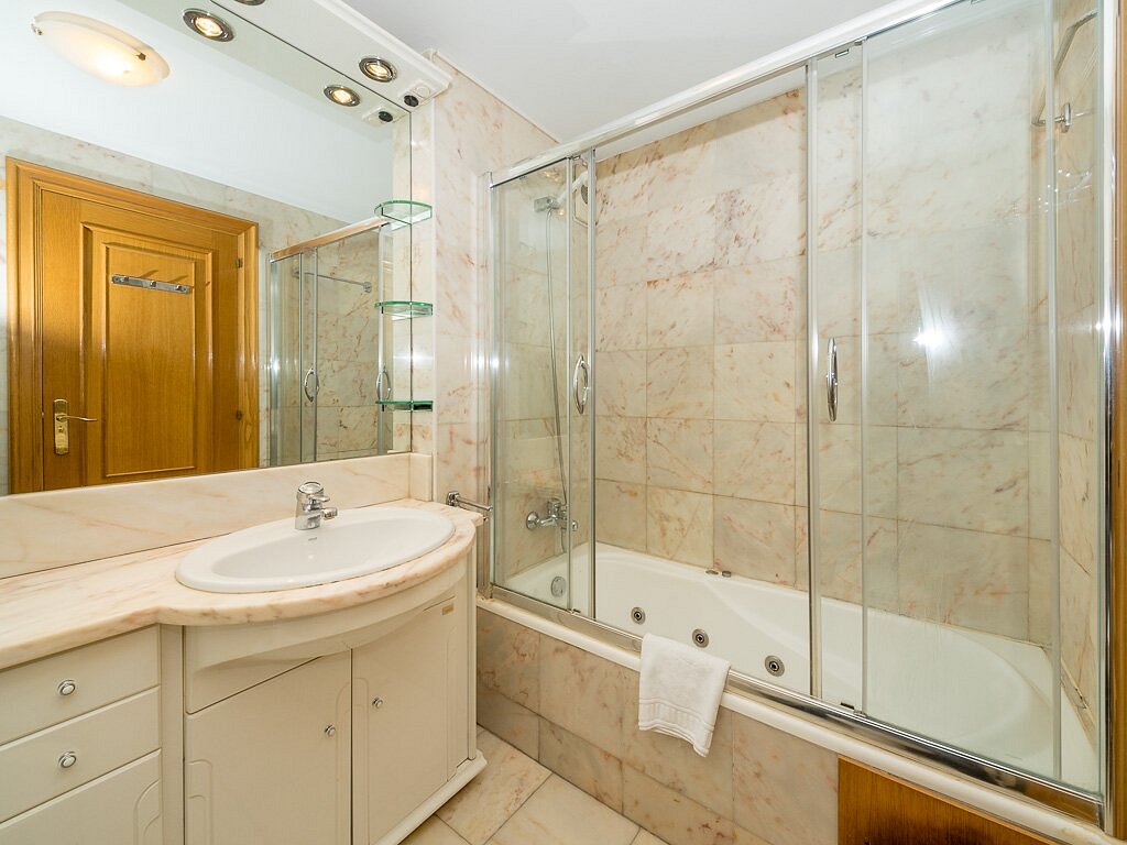 Gestión de alojamientos Rooms & Apartments, habitación con jacuzzi privado