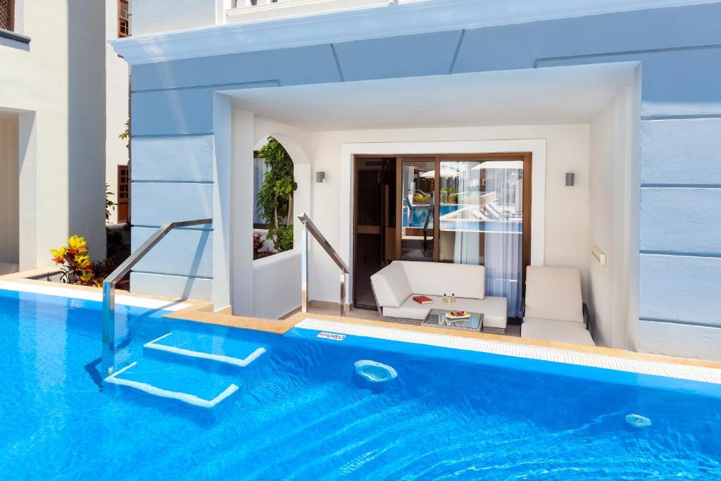 Gran Tacande Wellness & Relax Costa Adeje, habitación con jacuzzi privado