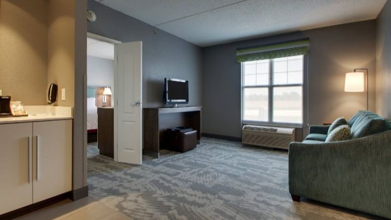 Hampton Inn & Suites Chicago/Aurora