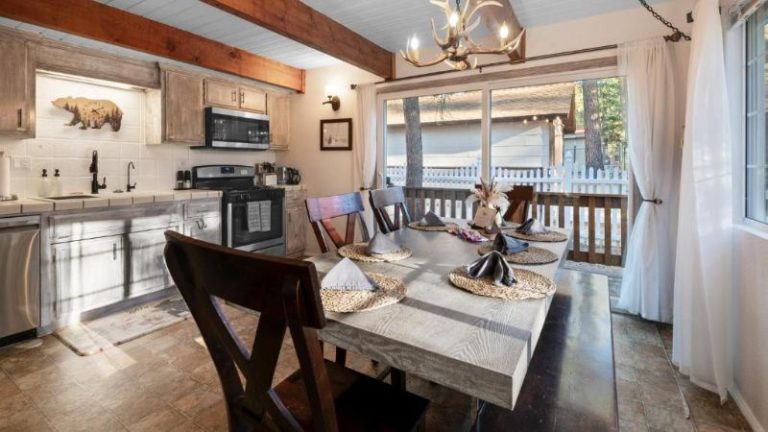 Hillcrest HappyNest