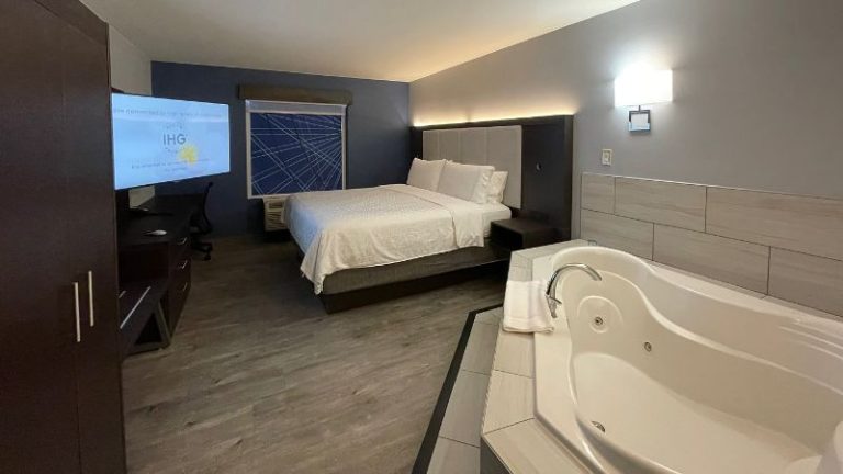 Holiday Inn Express & Suites Columbia – East Elkridge
