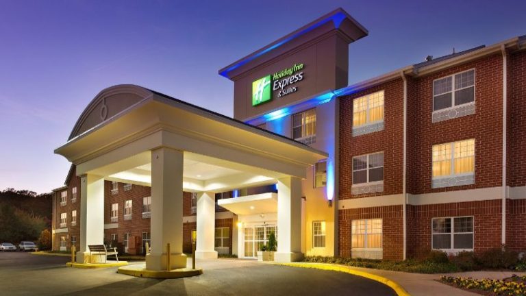 Holiday Inn Express & Suites Manassas by IHG