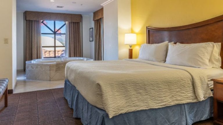 Holiday Inn Express & Suites Tucson Mall, an IHG hotel