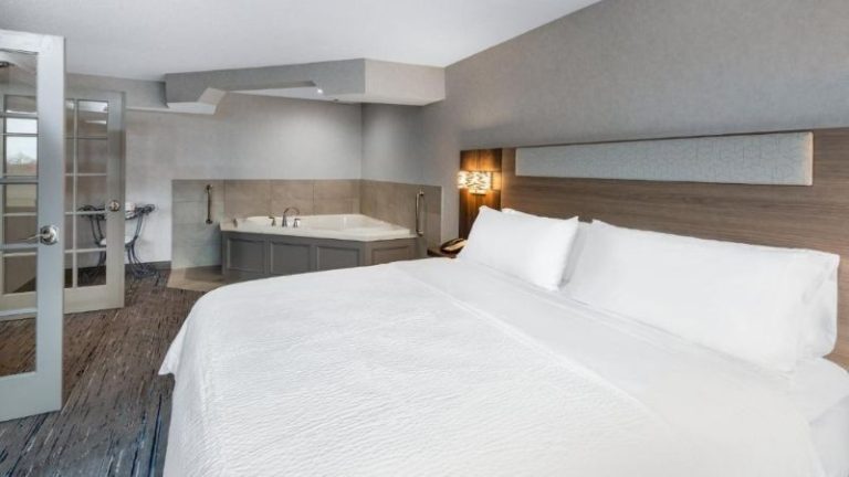Holiday Inn Express & Suites Wadsworth, an IHG hotel