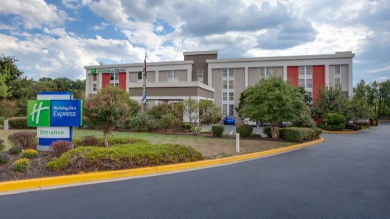Holiday Inn Express Washington DC East-Andrews Afb, an IHG Hotel