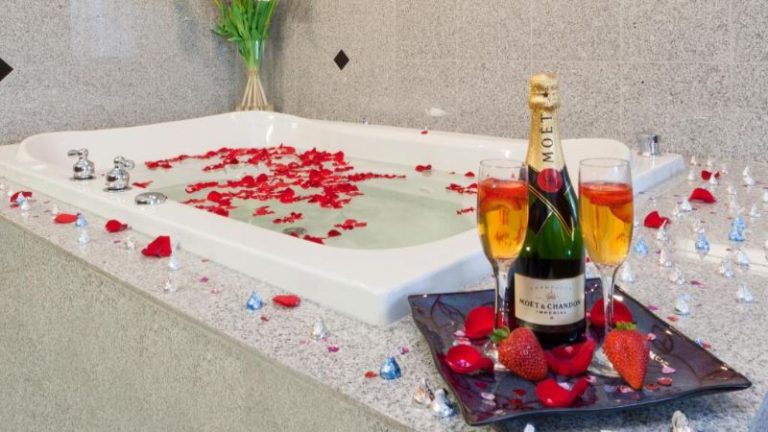 Holiday Inn Express Woodstock-Shenandoah Valley, an IHG Hotel