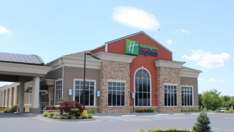 Holiday Inn Express Woodstock-Shenandoah Valley, an IHG Hotel