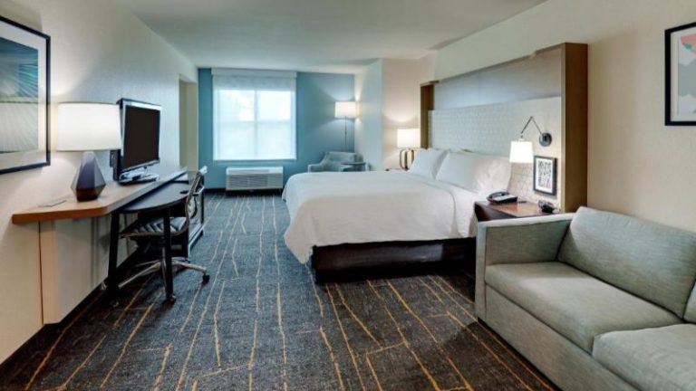 Holiday Inn Mobile – Airport