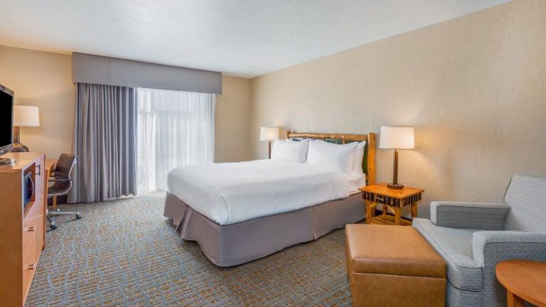 Holiday Inn Resort the Lodge at Big Bear Lake, an IHG Hotel
