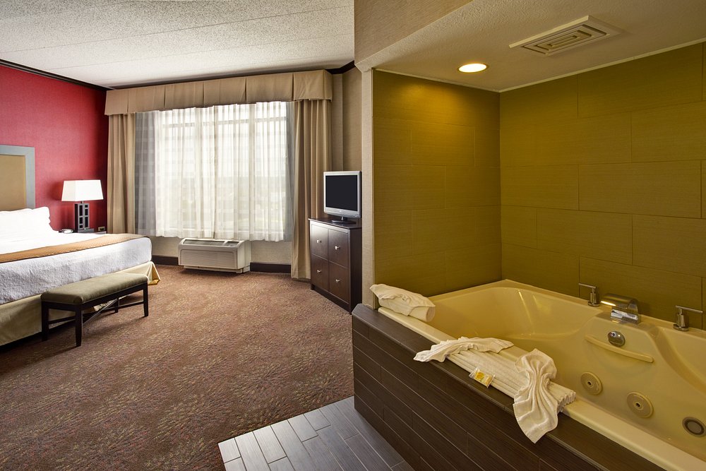 Holiday Inn & Suites Chicago Northwest - Elgin By IHG
