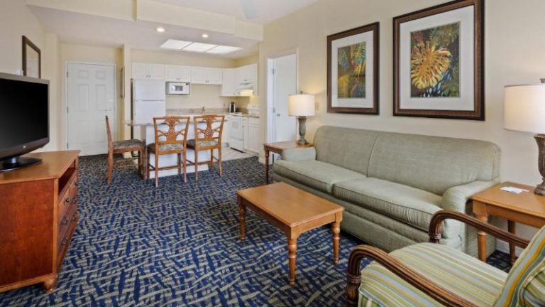 Holiday Inn & Suites Clearwater Beach S-Harbourside by IHG