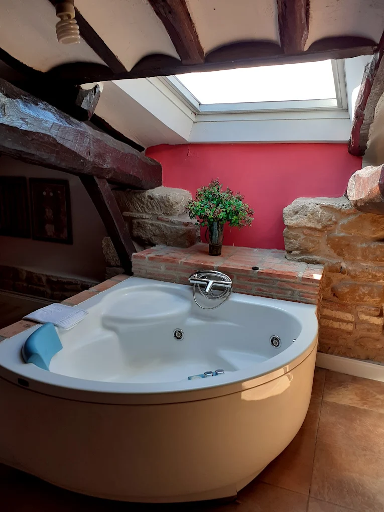 Hospedería de los Parajes, habitación con jacuzzi privado