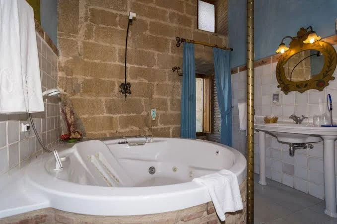Hospedería Señorío de Casalarreina, habitación con jacuzzi privado