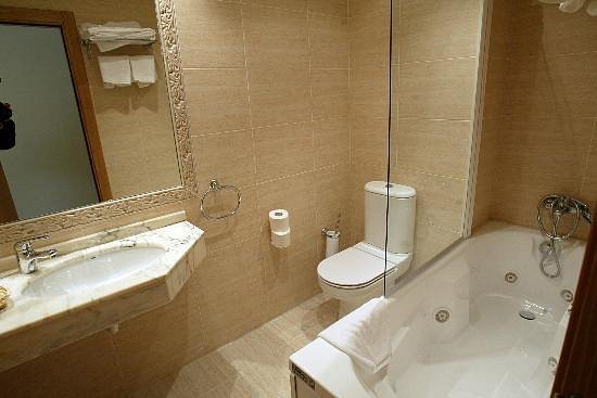 Hotel Abadía Camino de Santiago, habitación con jacuzzi privado