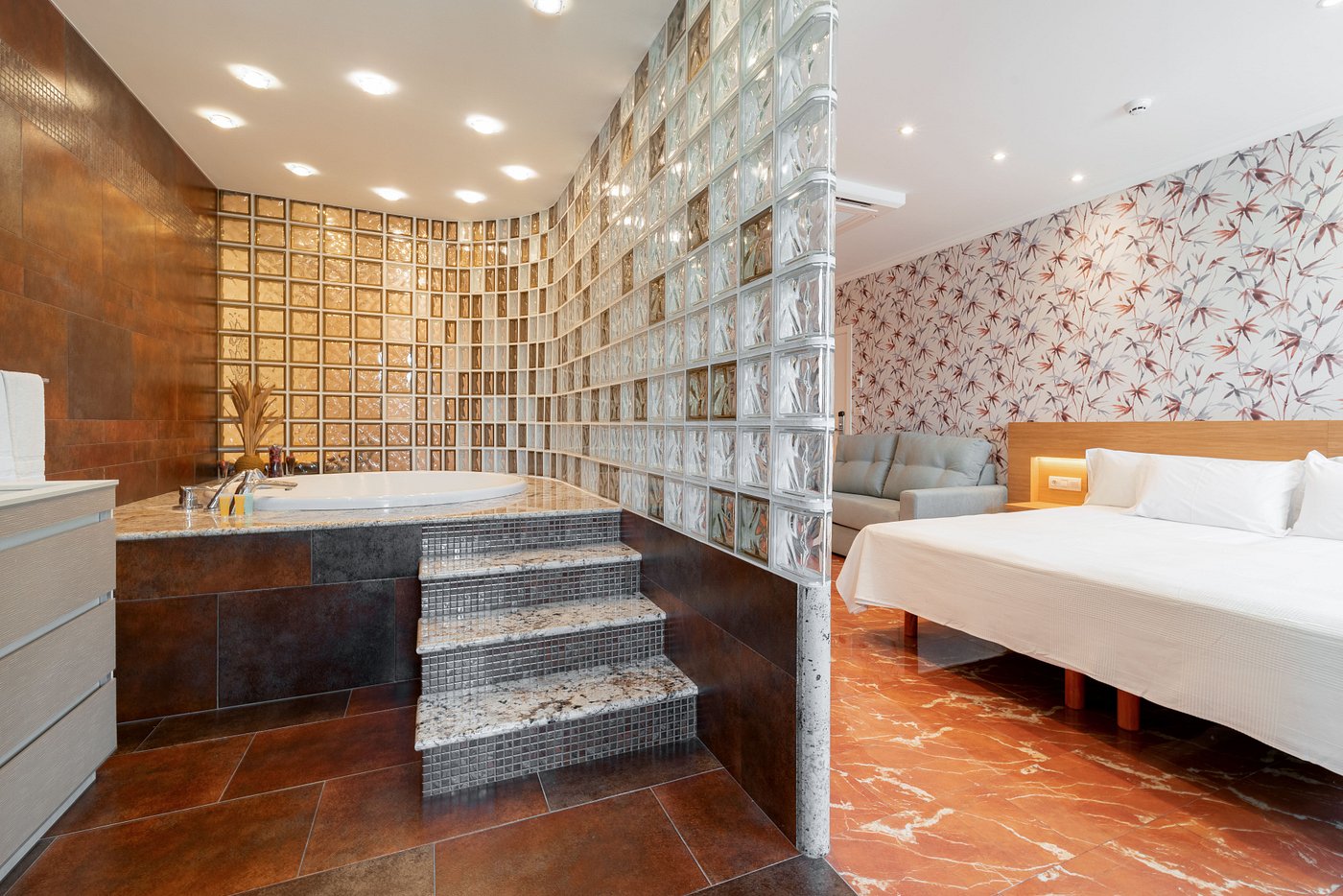 Hotel Condado, habitación con jacuzzi privado