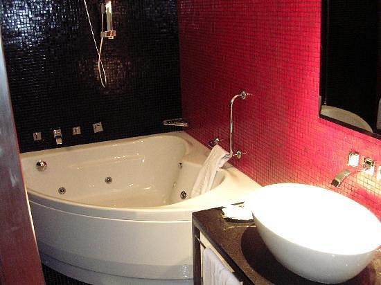 Hotel Francisco II, habitación con jacuzzi privado