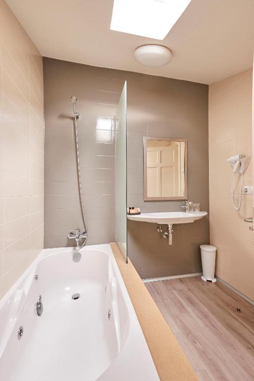 Hotel Gastronómico Boa Vista, habitación con jacuzzi privado